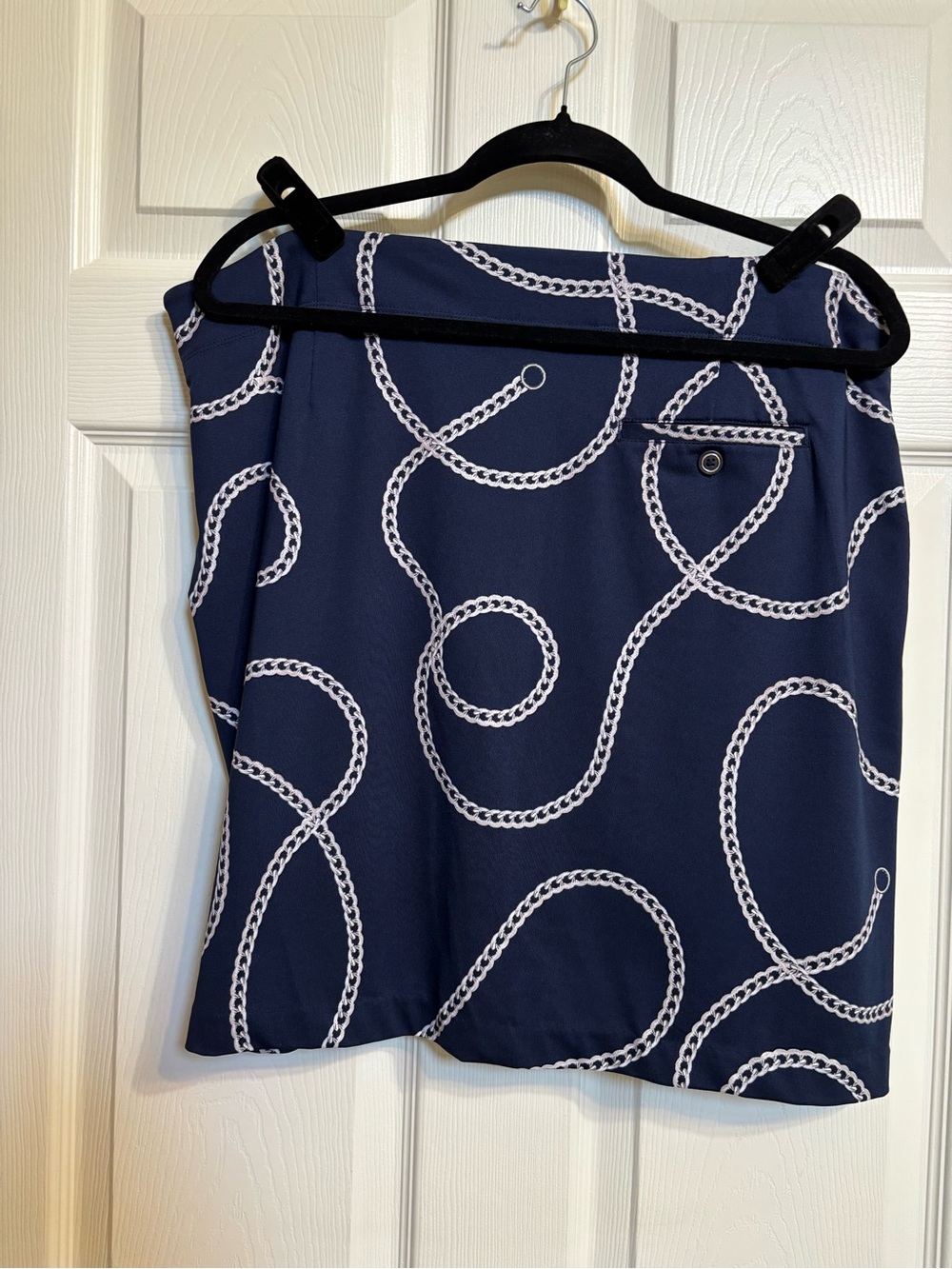 Greg Norman Collection Navy and White Chain-Print Skort